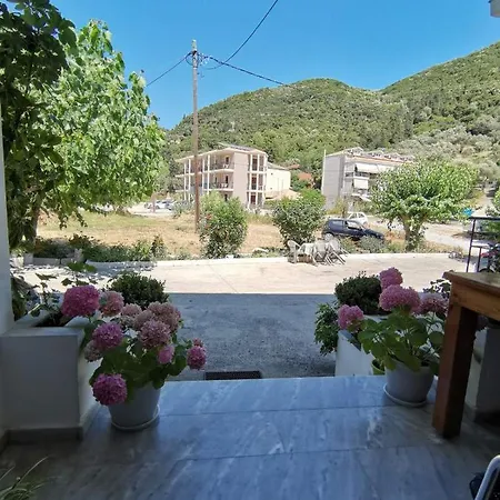 Βασιλική Ενοικ. Δωμάτια
