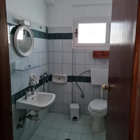 Βασιλική Ενοικ. Δωμάτια