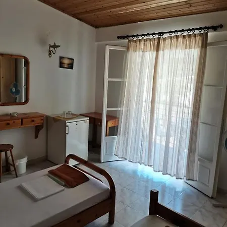 Βασιλική Ενοικ. Δωμάτια